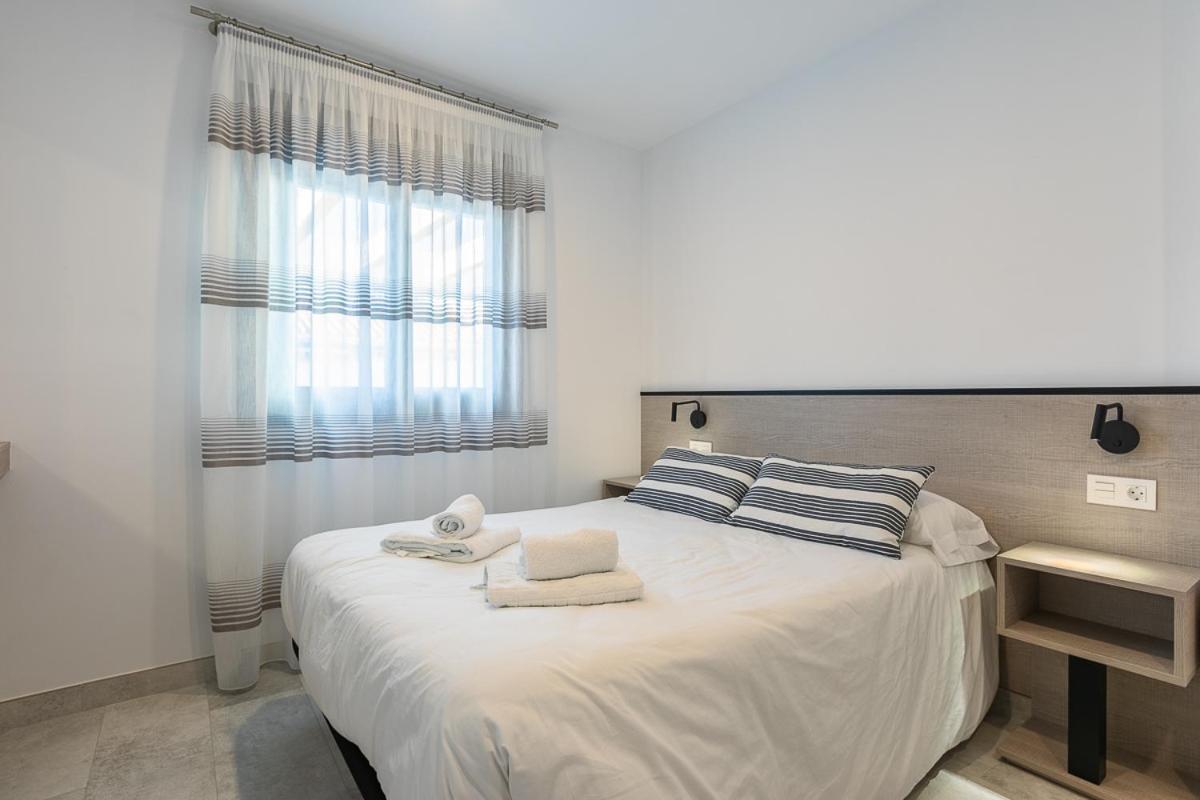 Apartamentos Guerrero 3 Torre Del Mar Eksteriør billede