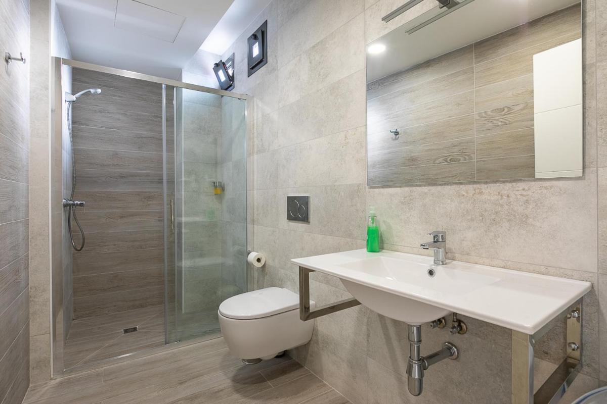 Apartamentos Guerrero 3 Torre Del Mar Eksteriør billede