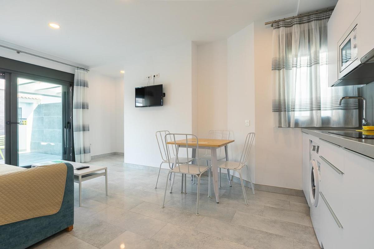 Apartamentos Guerrero 3 Torre Del Mar Eksteriør billede
